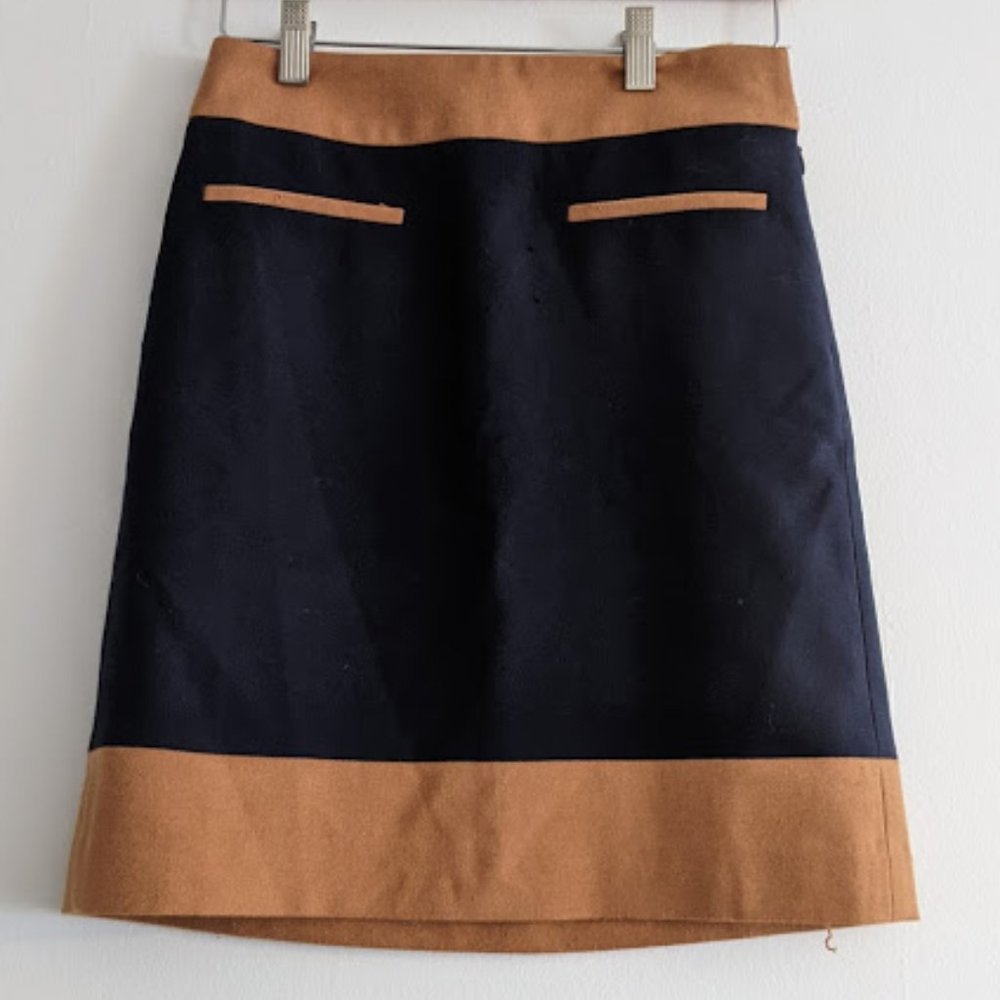 Ann Taylor Loft A-Line Navy and Tan Skirt Size 00P